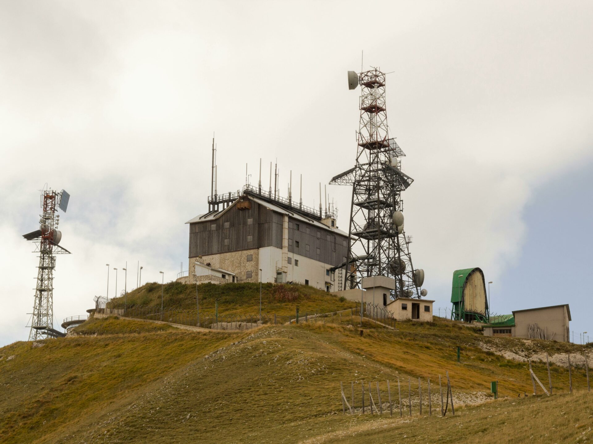 Mastering Multi-Country Telecom Contracts: Power Moves for European Enterprise Procurement
